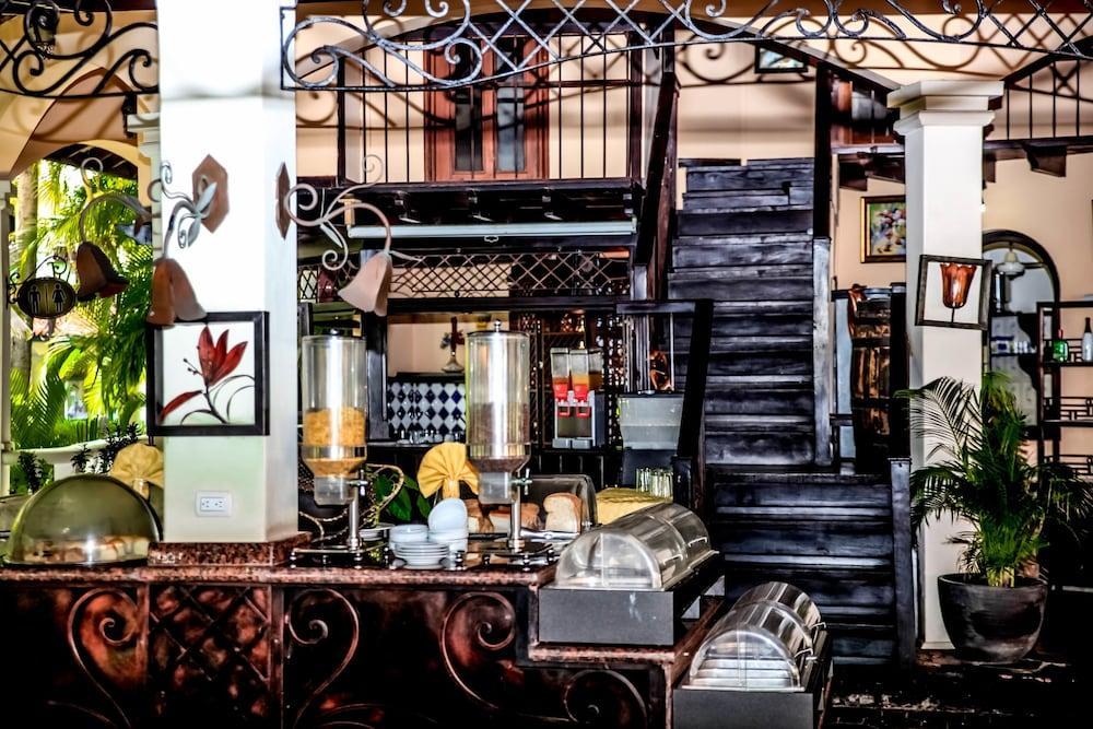 The Mt Hotel 바바로 외부 사진